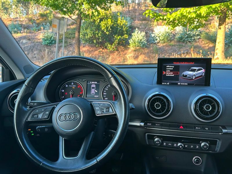 Audi A3 1.6 TDI S-Line — fotografia 8 de 11