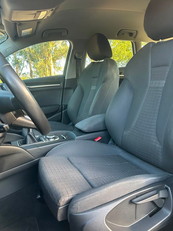 Audi A3 1.6 TDI S-Line — fotografia 9 de 11