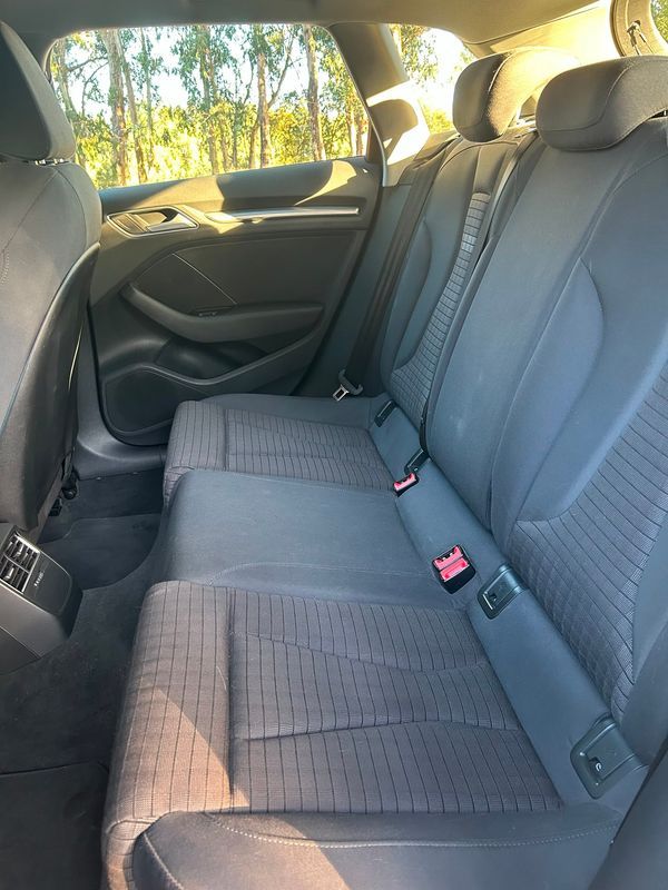 Audi A3 1.6 TDI S-Line — fotografia 10 de 11