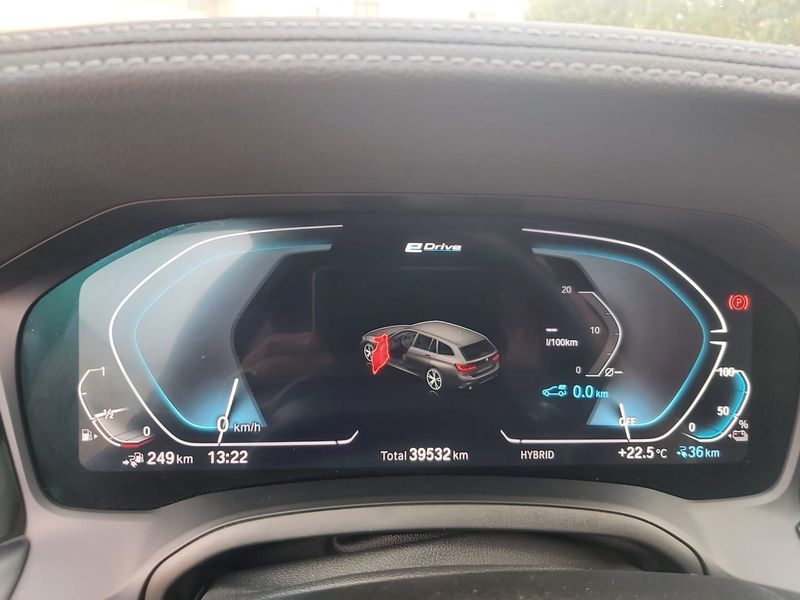 BMW 330e Touring M Sport