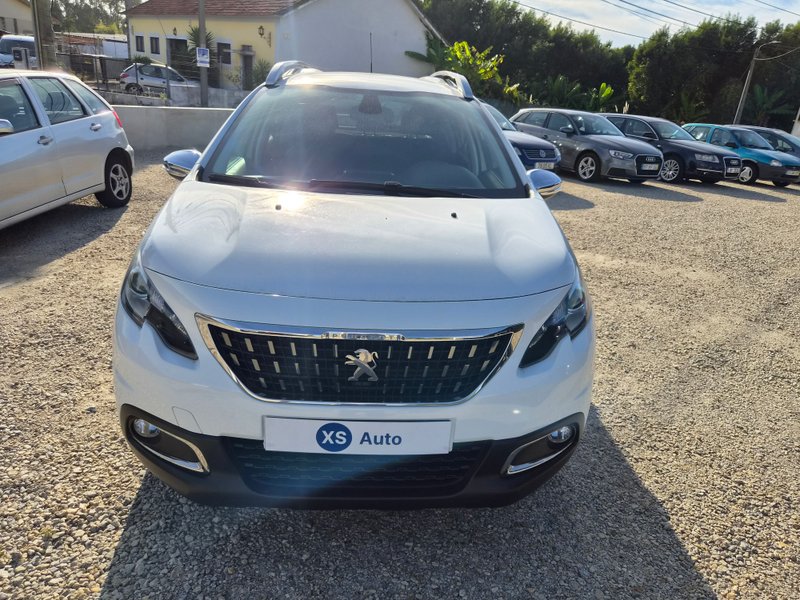 Peugeot 2008 1.2 Style — fotografia 2 de 10