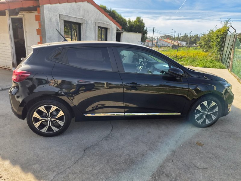 Renault Clio 1.0 TCe Bi-Fuel — fotografia 3 de 12