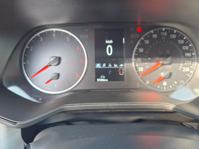 Renault Clio 1.0 TCe Bi-Fuel — fotografia 9 de 12