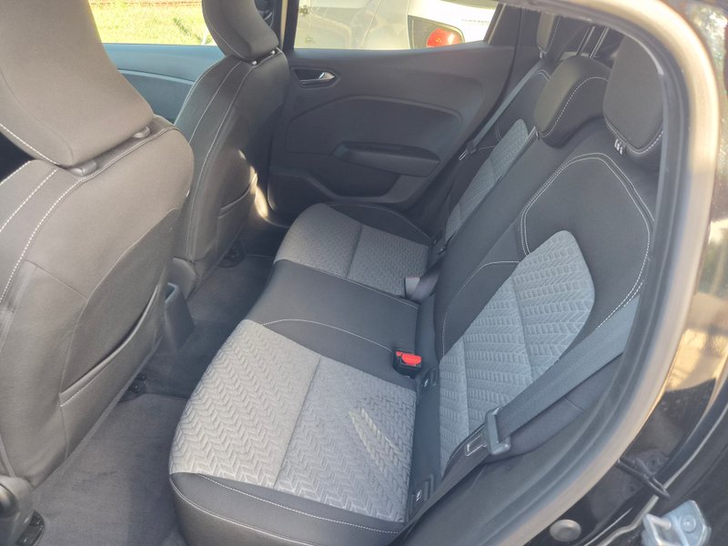 Renault Clio 1.0 TCe Bi-Fuel — fotografia 10 de 12