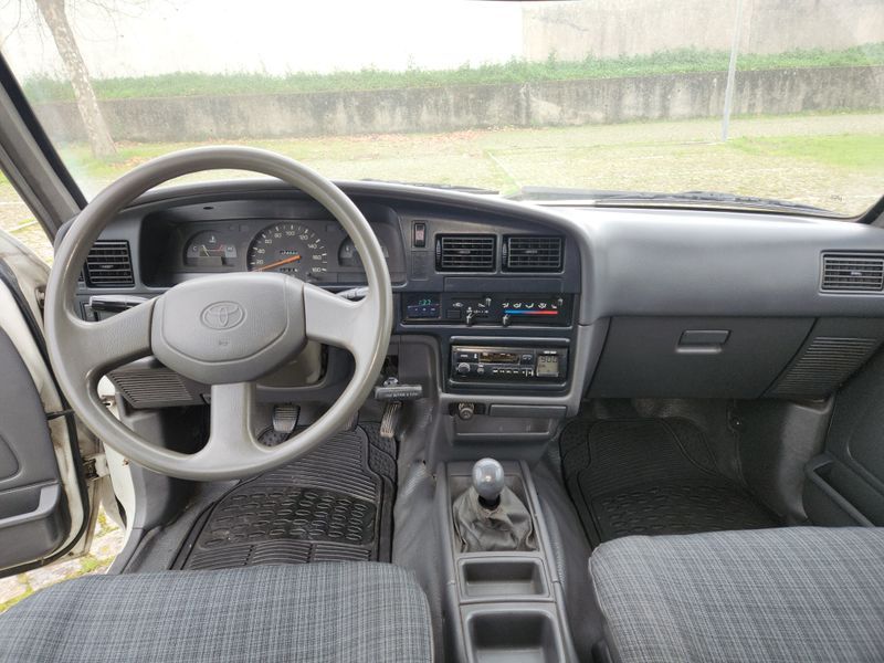 Toyota Hilux 2.4 D Cab. Dupla